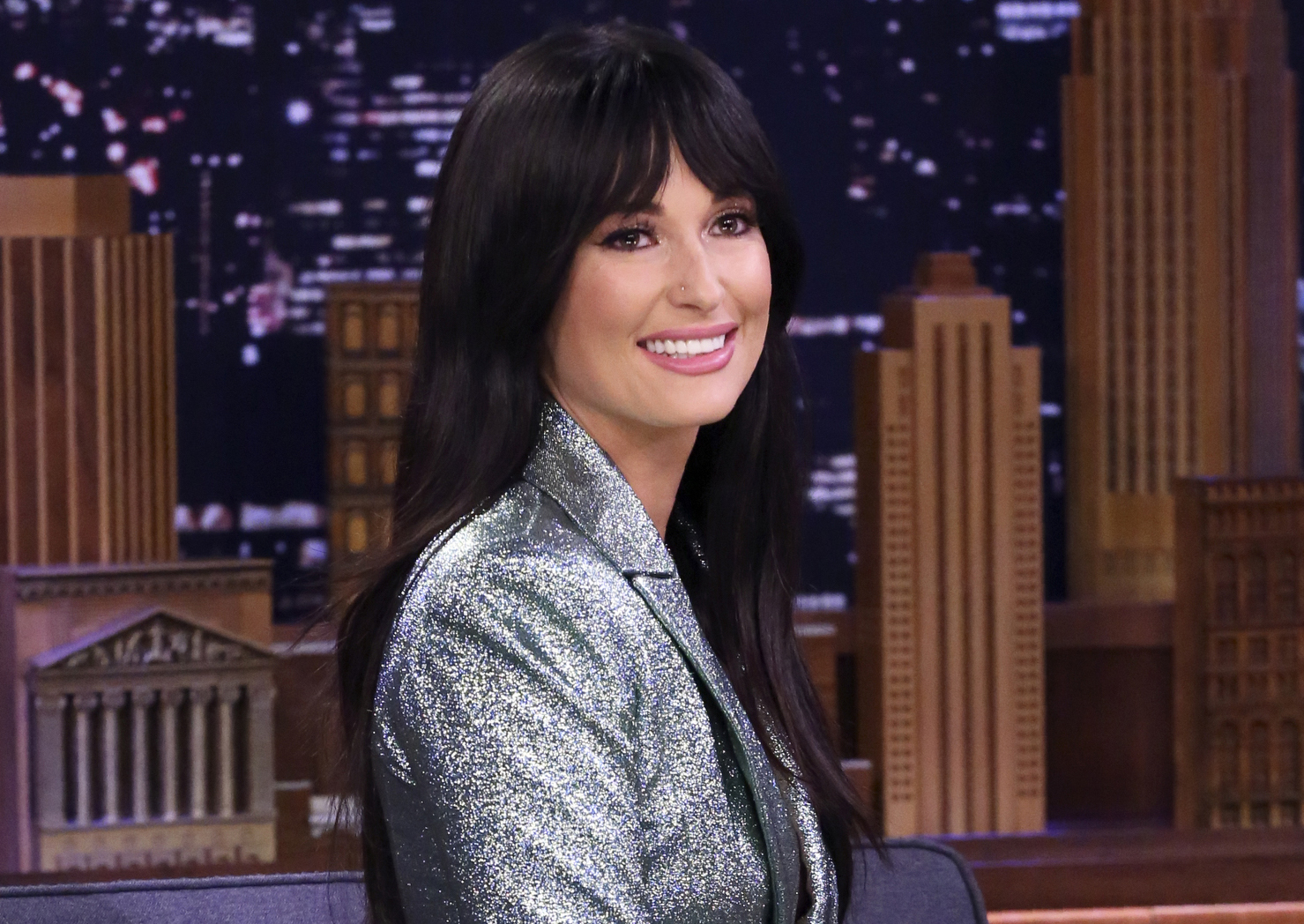 Kacey Musgraves Wore Rhinestones on Her Eyebrows in New Album  AnnouncementHelloGiggles