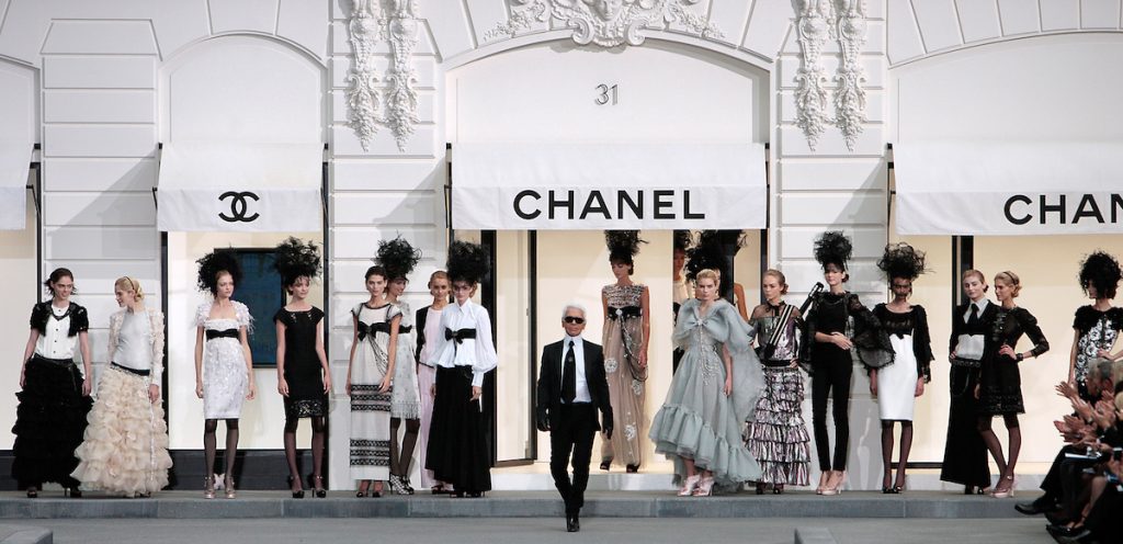 KARL LAGERFELD: A LINE OF BEAUTY SHOWCASE AT THE COSTUME