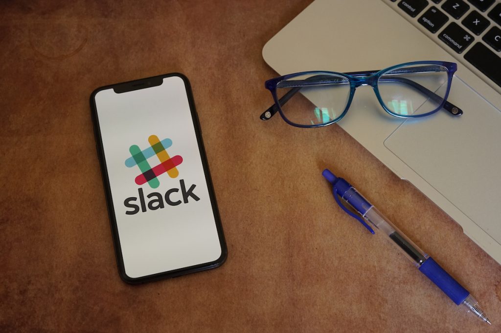 8 Things You Should Never Write in Slack, According to ProsHelloGiggles