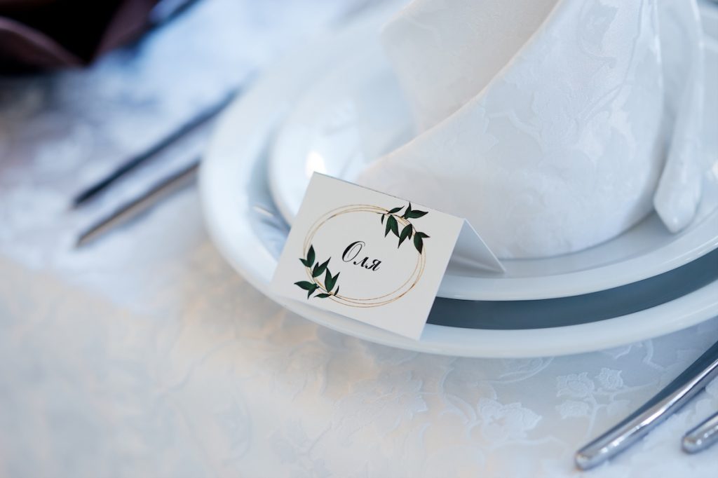 name card plate dinner setting table