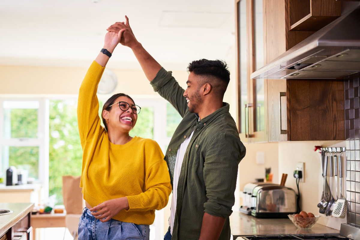 couple dancing